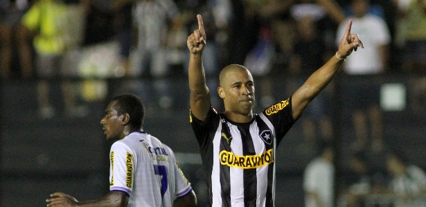 Jorge Wagner herdou a camisa 10 de Seedorf e busca conquistar carinho da torcida - Vitor Silva/SSPress