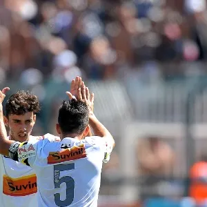 No primeiro tempo, Santos abriu dois gols, com Diego Cardoso e Serginho - Reinaldo Canato/UOL