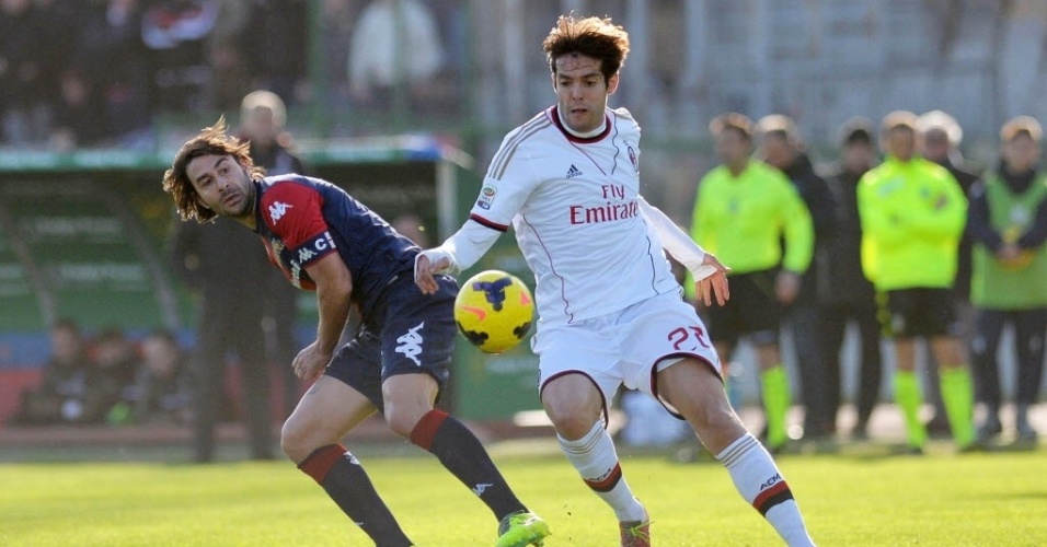 26jan2014 - Kaká foi titular na vitória do Milan sobre o Cagliari pelo Campeonato Italiano