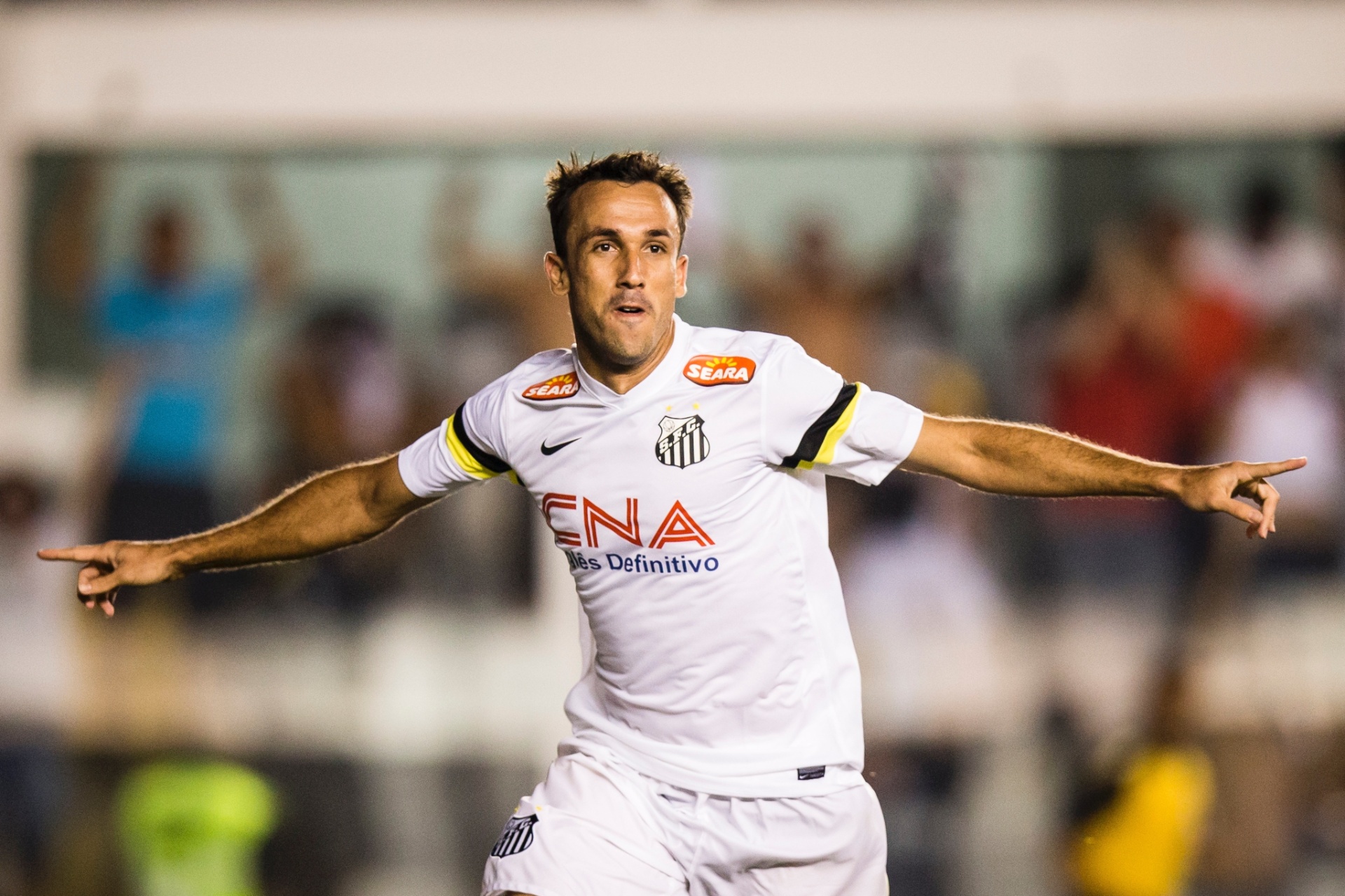 29.jan.2014 - Thiago Ribeiro comemora gol sobre o Corinthians em clássico pelo Paulistão - Adriano Vizoni/Folhapress, ESPORTES