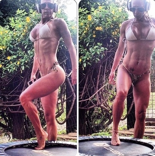 31.jan.2014 - Atualmente, contudo, Úrsula Randow compete na categoria body fitness - Reprodução / Instagram