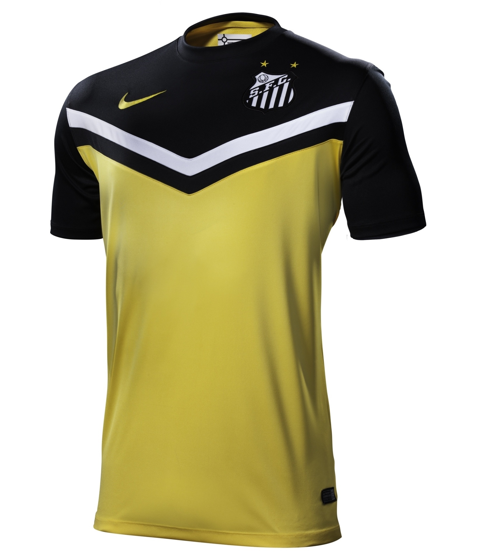04.02.2014 - Nike faz homenagem à seleção brasileira e coloca a cor amarela nos uniformes do times parceiros da marca  - Divulgação/Nike