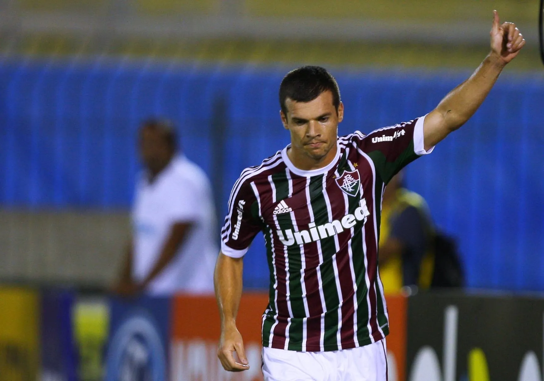 04.fev.2014 - Wagner comemora gol de empate do Fluminense na partida contra o Audax - Photocamera