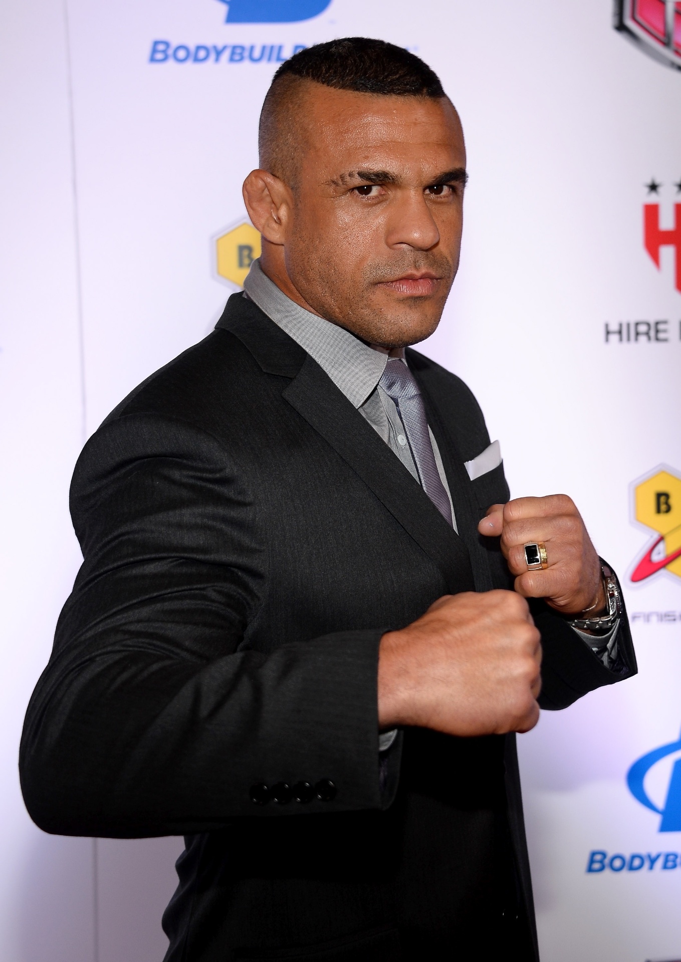 08.02.2014 - Se não venceu como melhor lutador, Belfort ao menos pôde comemorar um prêmio. O seu nocaute contra Luck Rockhold, no UFC on FOX 8 em Jaraguá do Sul (SC), foi eleito o melhor do ano - Ethan Miller/Getty Images/AFP