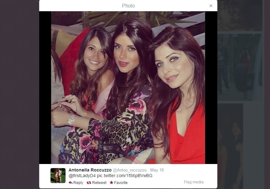 Antonella e Daniella, as mulheres de Messi e Fábregas, gostam de mostrar a amizade nas redes sociais - Reprodução/Twitter