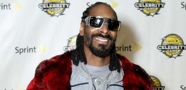 O rapper Snoop Dogg agora é avô