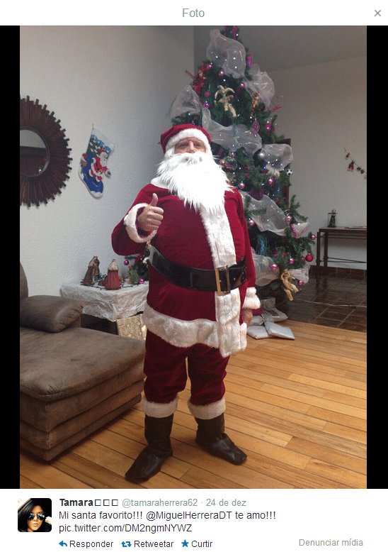 Até foto de Papai Noel já saiu em sua rede social; ele não tem vergonha