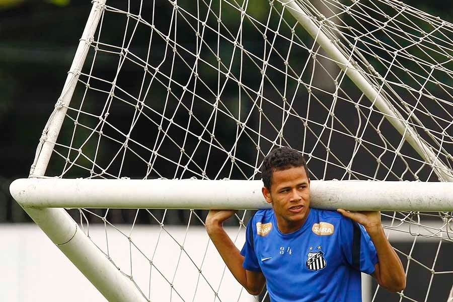 Geuvânio recebe R$ 17 mil mensais, e diretoria já ofereceu novo vínculo com ordenado de R$ 50 mil - Divulgação/Santos