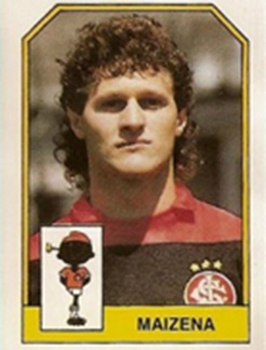 Maizena - Goleiro campeão pelo São Paulo, em 1989. Maizena também ganhou títulos estaduais pelo Inter, Sport e Fortaleza - Reprodução/Álbuns Panini