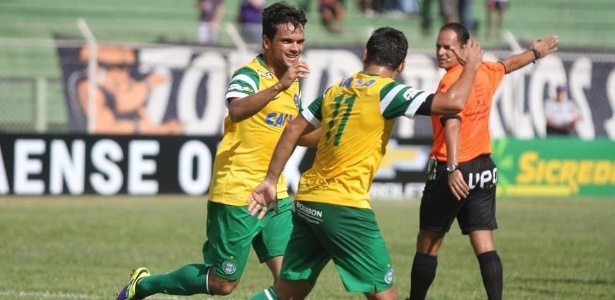 Jogadores do Coritiba comemoram gol em vitória diante do Toledo - Site oficial do Coritiba
