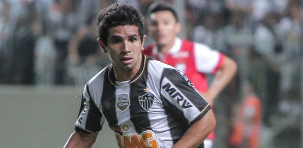 Atacante Guilherme marcou dois gols na vitória atleticana sobre o Villa Nova, por 3 a 0, em Nova Lima - Bruno Cantini/site oficial do Atlético-MG