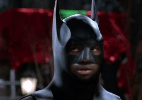 Batman ou Zorro? No clima do Carnaval, LeBron vira meme nos EUA