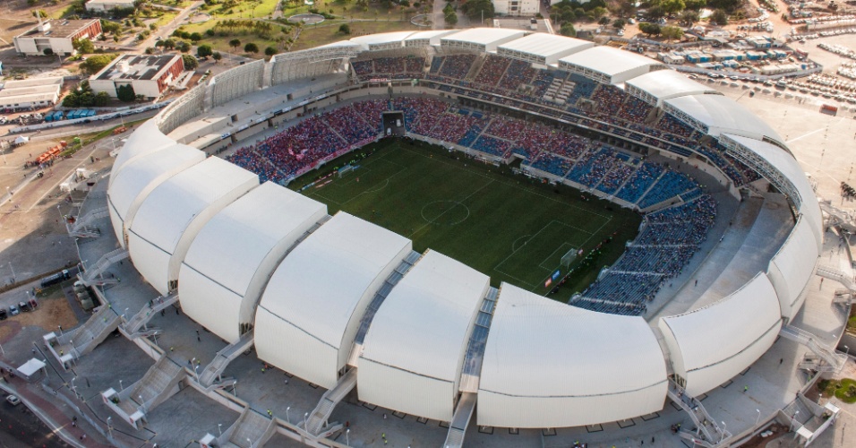 31.jan.2014 - Imagem aérea da Arena das Dunas, em Natal