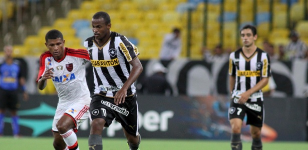 Volante Airton volta a defender o Botafogo na parte final da disputa da Série B - Luciano Belford/SSPress