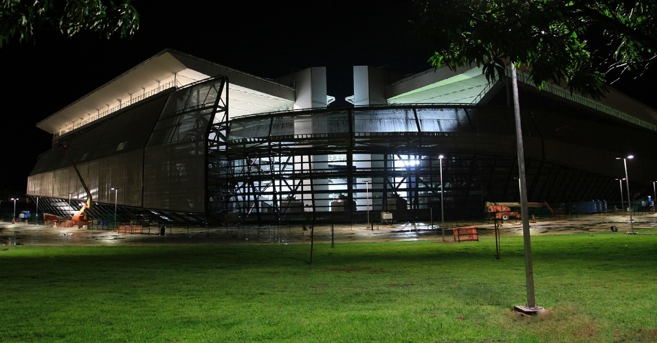Arena Pantanal realizou na segunda-feira (11/03) o primeiro teste de iluminação 