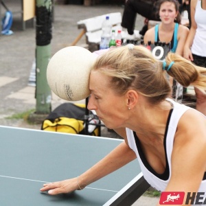 O headis nasceu na Alemanha, despretensiosamente. Hoje, já tem Mundial e até mulheres mostrando o talento nos cabeceios - Divulgação