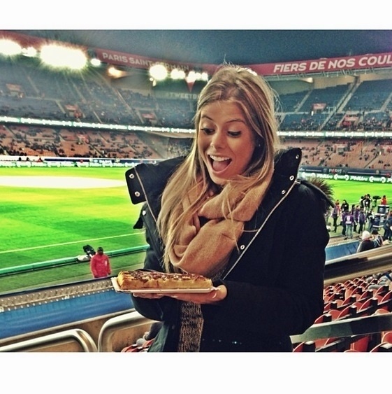 Carol visitou Marquinhos duas vezes em Paris e disse que é pé-quente quando vai ao estádio - Arquivo Pessoal