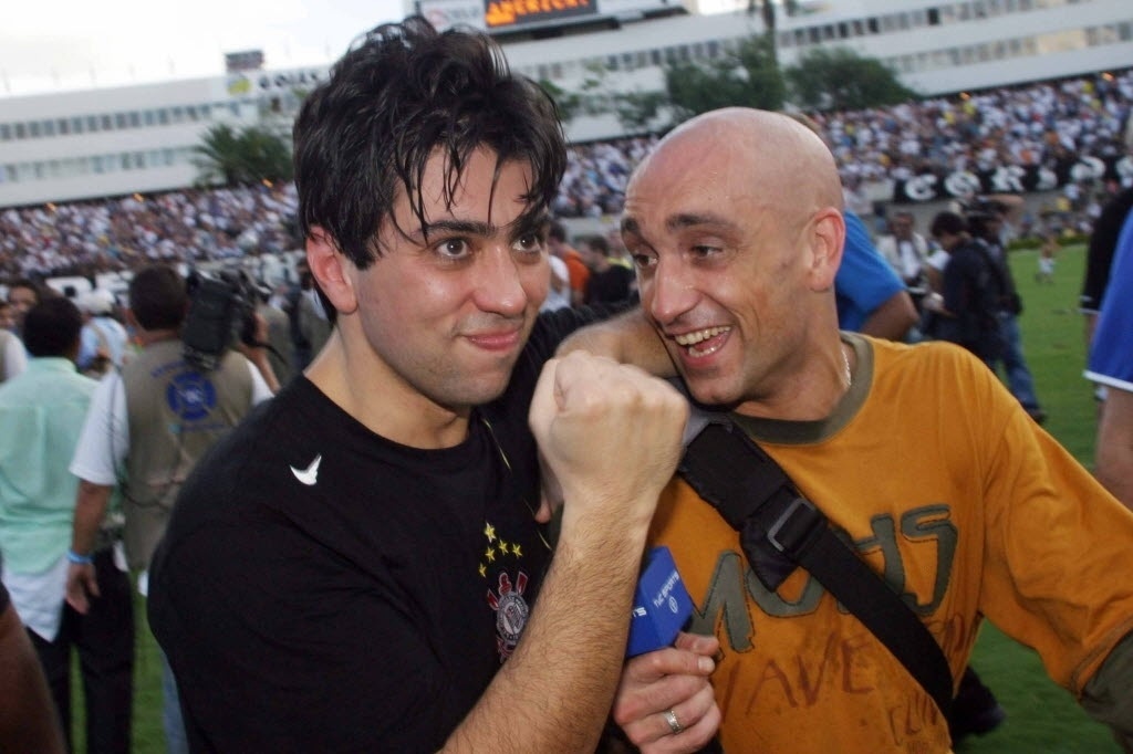 Kia comemora título do Corinthians no Brasileiro de 2005 - Folhapress