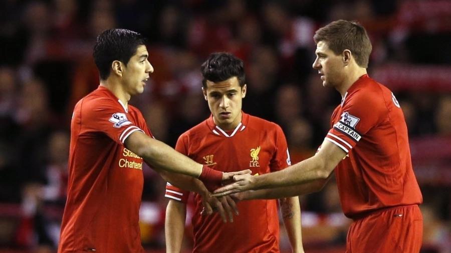 Em 2014, Philippe Coutinho, Luis Suárez e Gerrard vestiam a camisa do Liverpool - REUTERS/Phil Noble