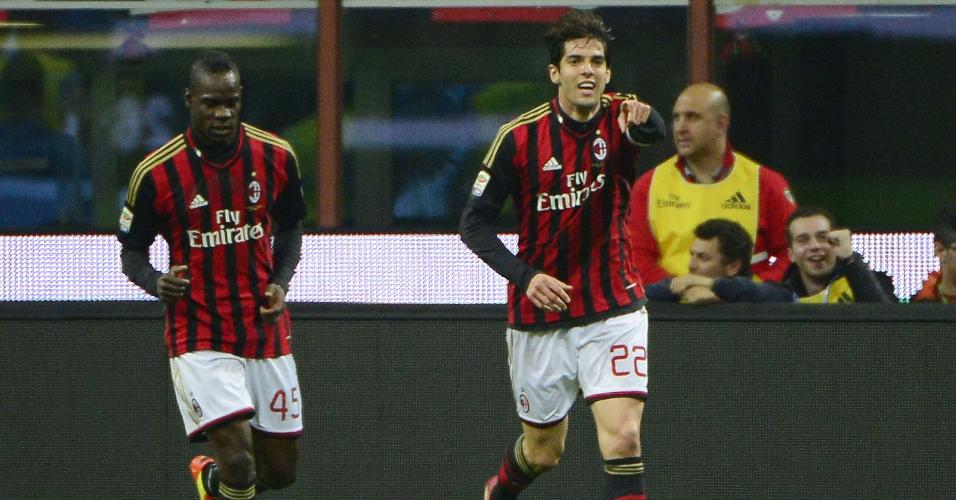 29.mar.2014 - Kaká vibra com seu primeiro gol sobre o Chievo em jogo número 300 com a camisa do Milan