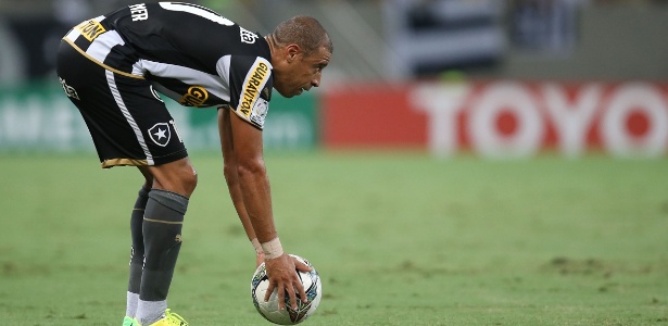 Botafogo devia 5 meses de direito de imagem a Jorge Wágner, que deixou o clube - Satiro Sodre/SSPress