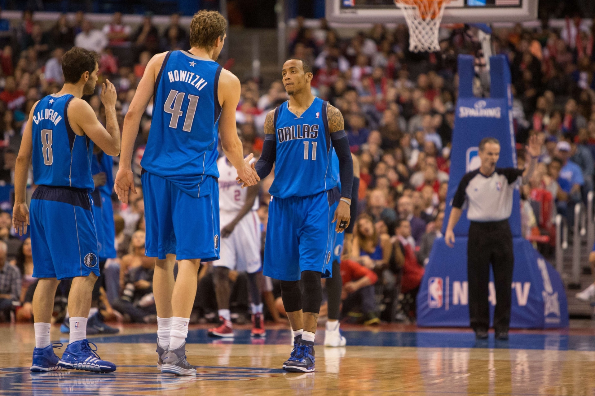 03.04.2014 - O Dallas derrotou o Los Angeles Clippers comandado pelo veterano Dirk Nowitzki, que anotou 26 pontos na partida