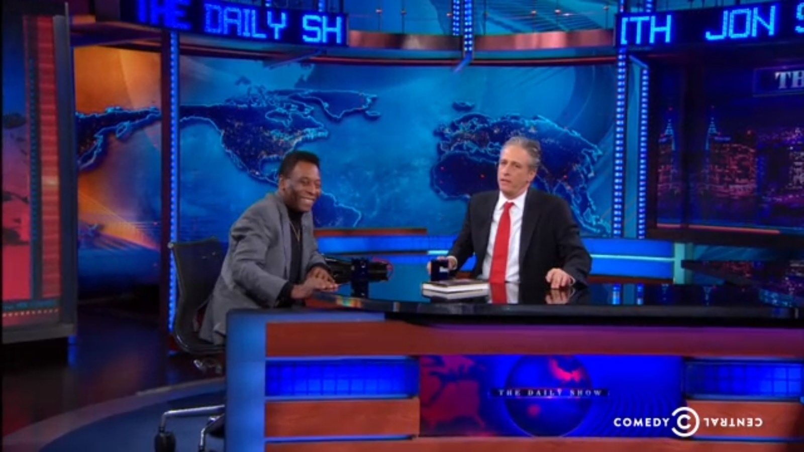 03.abr.2014 - Pelé foi ao programa Daily Show com Jon Stewart