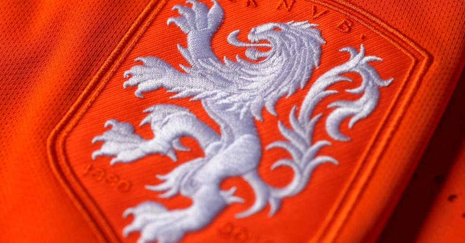 Holanda - Camisa laranja - escudo