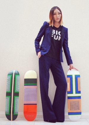 Moda de luxo da marca Celine tenta combinar estilos de shapes do skate para estar nas tendências