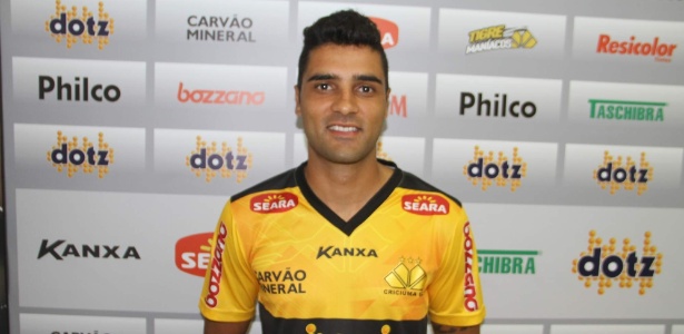 O lateral esquerdo Giovanni segue acreditando na permanência do time na Série A - Fernando Ribeiro / site oficial do Criciúma