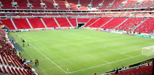 Estádio Mané Garrincha, um dos palcos da Copa 2014, receberá Atlético-PR x Cruzeiro - Joel Rodrigues/Folhapress