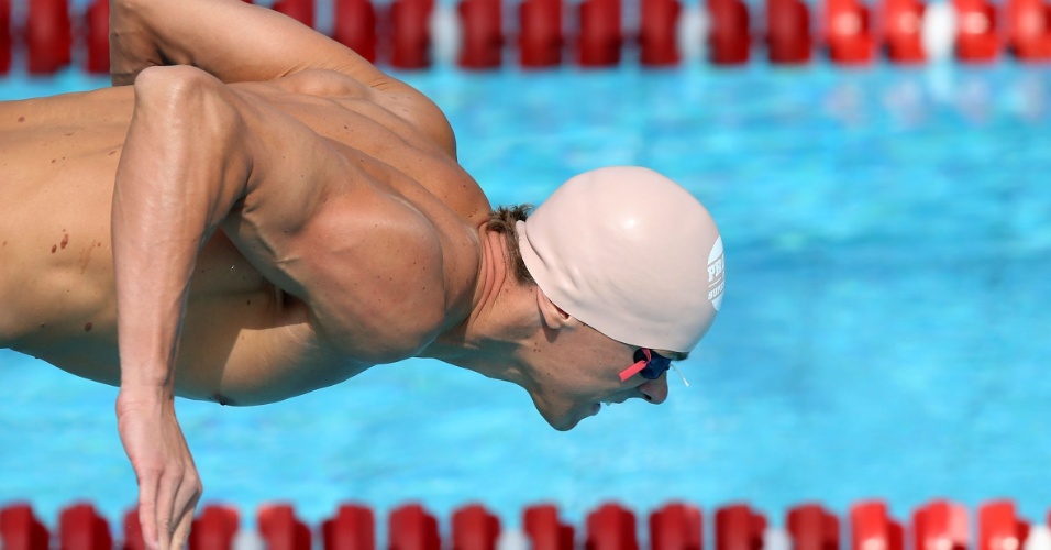 23.abr.2014 - Cielo fez o segundo melhor tempo da natação na era pós-supermaiôs