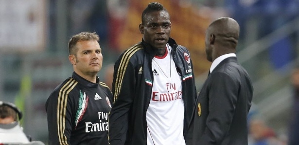 Balotelli questiona Seedorf - REUTERS/Giampiero Sposito - REUTERS/Giampiero Sposito