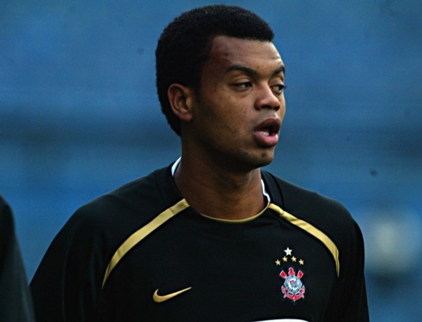 Renato foi revelado no Atlético-MG e teve passagem apagada pelo Corinthians - Fernando Santos/Folha Imagem