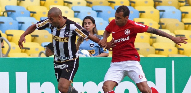 Fotos: Botafogo e Inter se enfrentam no Rio de Janeiro - 27/04/2014 ...