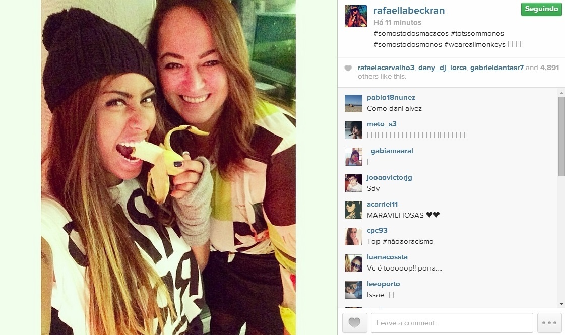 Rafaella Beckran, irmã de Neymar, foi outra a posar com uma banana - Reprodução/Instagram