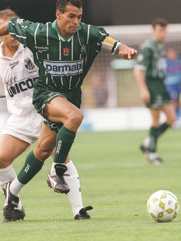 Antonio Gaudério/Folha Imagem