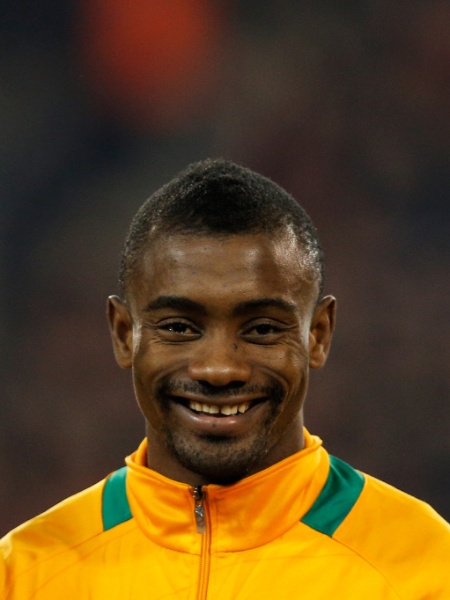 Kalou perfilado pela Costa do Marfim antes de amistoso contra a Bélgica, em 2014 - Dean Mouhtaropoulos/Getty Images