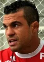 Ontem é um cheque cancelado. Amanhã é Vitor Belfort - Pensador