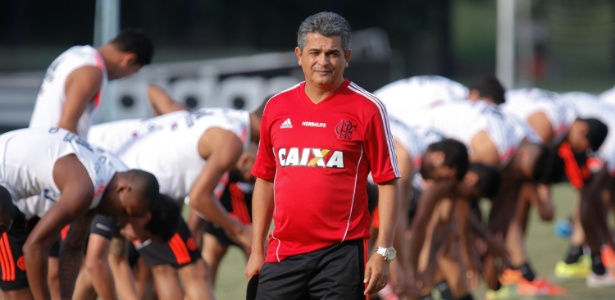 Ney Franco tem o desafio de tirar o Flamengo da zona de rebaixamento na retomada do Brasileirão - Gilvan de Souza/ Flamengo