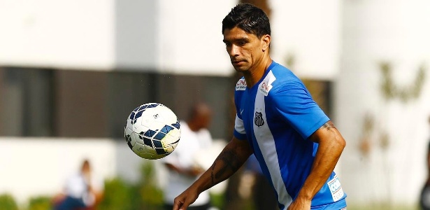 Renato é o mais experiente entre os reservas. Time conta com nove atletas da base - Divulgação/Santos FC