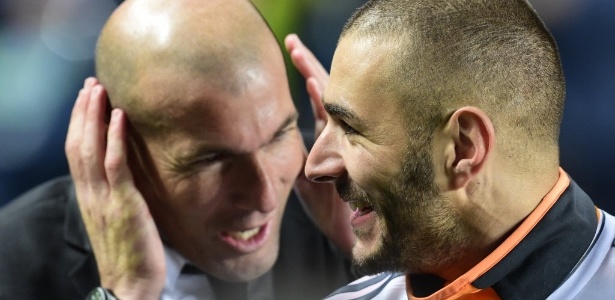 Benzema e Zidane já trabalharam juntos no Real - AFP PHOTO/ JAVIER SORIANO