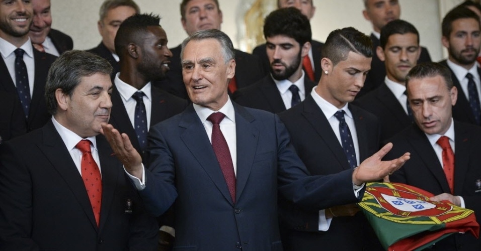 Presidente de Portugal, Anibal Cavaco Silva, recebe elenco que representará o país na Copa