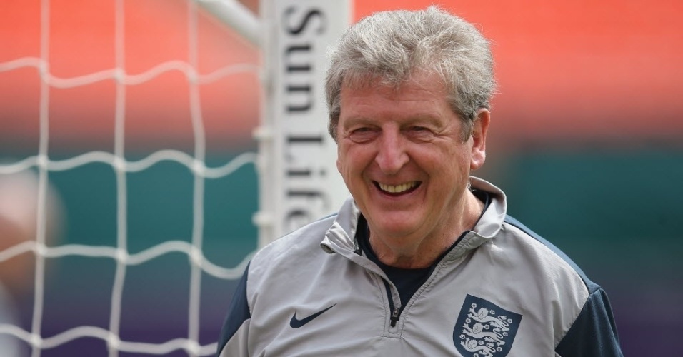 03.jun.2014 - Técnico da Inglaterra Roy Hodgson comanda treino em Miami, nos EUA