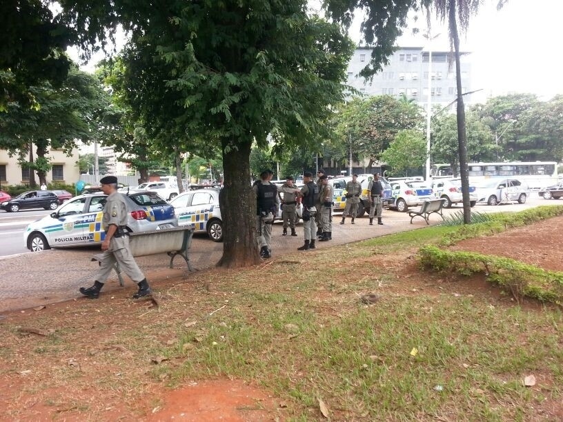 Policiais em Goiânia se preparam para acompanhar protestos contra a Copa - 03.06.14