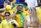 Salvador leva bandeirão ao Bonfim; promessa prevê caridade a cada gol do Brasil - Vagner Magalhães/UOL