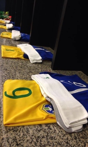 Uniformes da seleção estão prontos no vestiário do Serra Dourada para o amistoso contra o Panamá