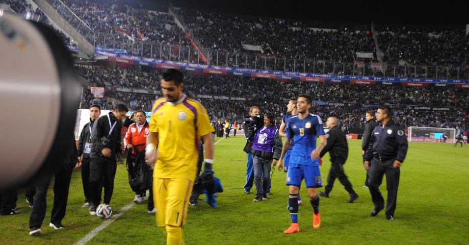 Argentina venceu por 3 x 0 o primeiro de dois amistosos que faz antes da Copa do Mundo