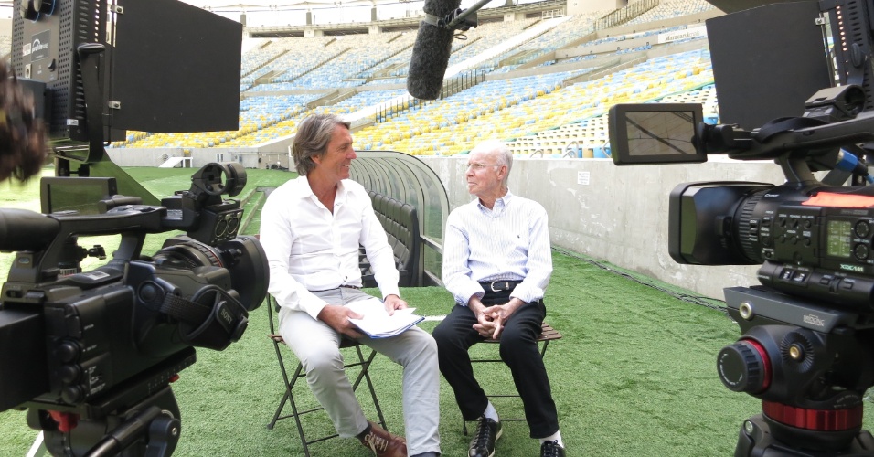Zagallo é entrevistado pelo norueguês Terje Liverod, produtor de documentário em homenagem a Ghiggia