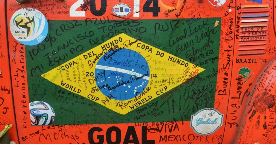 Bandeira brasileira foi pintada antes do início da viagem, que durou mais de cinco meses
